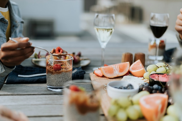 Jak wybrać idealne wino do sashimi?